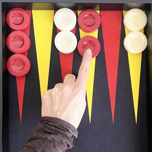 Juego de Backgammon de Lujo Hecho a Mano, Tamaño Torneo, con Base de Tela, Estuche de Cuero Amarillo-Rojo, 22x29 Pulgadas (57x75cm), Cubo de Doblamiento de Madera - Product Image 4