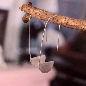 Exclusif Minimaliste Argent Plaqué Laiton Géométrique Long Crochet Drop Dangle Boucles D'oreilles À La Mode Bijoux Accessoire pour Femmes Cadeau - Product Image 1