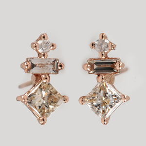 Boucles d'oreilles clous vintage en or rose 14 carats avec diamant naturel taille coussin, bijoux raffinés pour fêtes et cadeaux - Product Image 4