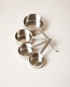 Taza medidora de acero inoxidable resistente al óxido de alta resistencia con mango cómodo, perfecta para la preparación de alimentos de cocina todos los días - Product Image 4