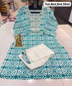 Elegantes grapas para guardarropa: explora el encanto atemporal de los vestidos de mujer. Piezas versátiles adecuadas para cada guardarropa y ocasión. - Product Image 3