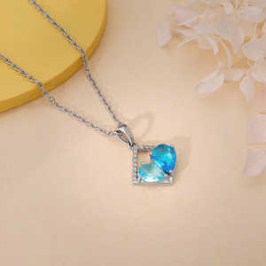 จี้รูปว่าวชุบทองเงินพร้อมดีไซน์หัวใจเพทายและไข่มุกชุบ18K เครื่องประดับที่มีเสน่ห์ในสไตล์ทางศาสนา - Product Image 2