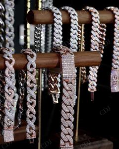 Chaîne cubaine en argent sterling plaqué or entièrement sertie de pierres, de luxe, hip-hop, haute qualité, personnalisée, chaîne Miami en moissanite, pour les fêtes - Product Image 1