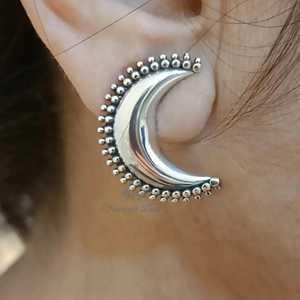 Pendientes de Luna Creciente Celestial en Oro de 14K y Plata de Ley 925, Joyería Elegante Hecha a Mano, Regalo para Ella - Product Image 6