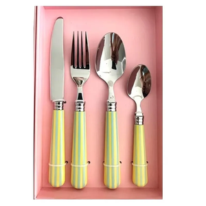 Ensemble d'argenterie en acier inoxydable de haute qualité avec poignées en résine Acier miroir Ultra-poli et durabilité supérieure - Product Image 1