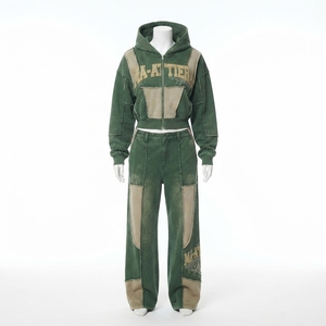 Ensemble survêtement personnalisé pour femme, vert foncé, avec sweat à capuche court zippé et pantalon de jogging large en molleton de coton, vente en gros OEM - Product Image 3