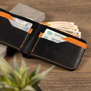 กระเป๋าสตางค์หนังพับสองตอน รุ่น 55 (สีดำคอสมิกและสีน้ำตาล) - Product Image 5