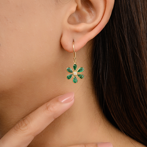 Magnifiquement conçu de bonne qualité poire taille émeraude et diamant fleur boucles d'oreilles au meilleur prix en or jaune massif 18 carats - Product Image 4