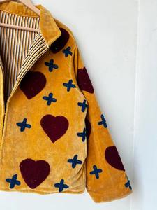 Chaqueta de Terciopelo con Bordado de Corazón y Cruz, Estilo Boho, Chaqueta Suzani de Terciopelo, Chaqueta Reversible, Abrigo de Invierno, Abrigo Suzani de Terciopelo para Mujer - Product Image 4