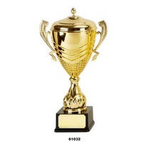 Vente chaude Or Métal Divers Styles Trophée Coupe Avec Couvercle En Métal Trophée Coupe pour Compétition Champion Vainqueur 1ère Place
