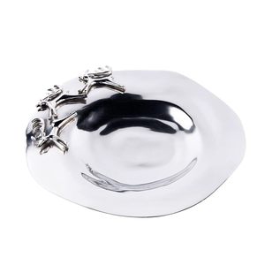 Bandeja de Servicio de Metal Pulido Lista para Exportar con Patrón, Bandeja Fundida en Arena a Precio Accesible, Directo desde India - Product Image 3