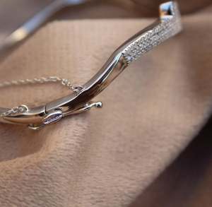 Luxueux bracelet manchette en argent sterling 925 Moissanite déclaration tenue de fête pour anniversaire torsadé cadeau élégant - Product Image 3