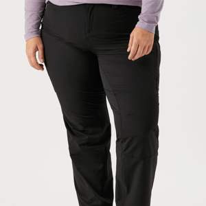 Pantalon Bootcut Flexpedition pour femmes fabriqué sur mesure par OEM-Idéal pour les activités de plein air et le confort tout au long de la journée - Product Image 4