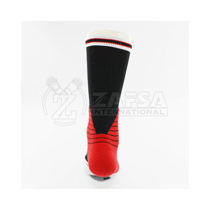 Chaussettes de basket-ball créées pour les champions qui s'entraînent dur et qui jouent plus fort Chaussettes de basket-ball - Product Image 6