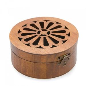 Ensemble de trois boîtes à bijoux en bois au design moderne Boîte d'emballage de cadeau pour mariage, Noël, fête d'anniversaire - Product Image 3