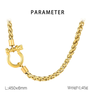 Ensemble de bijoux de mode pour femmes en acier inoxydable avec bracelet et collier au design géométrique pour des looks classiques modernes et décontractés - Product Image 3