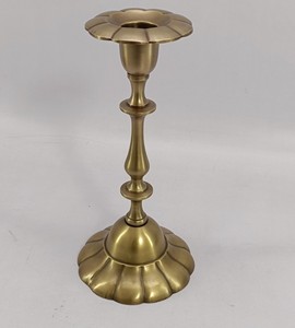 Support à bougie décoratif artisanal en laiton : Nouvelle arrivée d'un fabricant indien, Porte-bougies en métal - Product Image 2