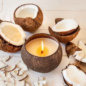 Bougie écologique gravée avec logo personnalisé dans un petit pot de bol en coquille de noix de coco pour faveurs de décoration de mariage - Product Image 5