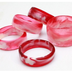 Brazaletes de resina elegantes, joyería de moda personalizada al por mayor - Product Image 3