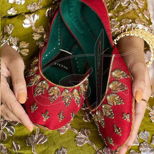 Khussa de Mujer Antideslizante de Alta Calidad con Suela de Cuero Genuino, Colores y Tallas Personalizables, Suministro Directo de Fábrica en Existencia - Product Image 5