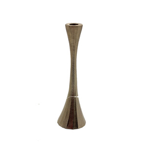 Bougeoir conique en métal personnalisé au design élégant de couleur grise pour la maison et Noël Bougeoirs coniques décoratifs de table - Product Image 2
