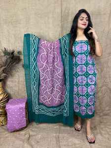 Robe Bandhani en satin de soie de style A de Rajasthan, tenue ethnique de fête, ensemble de costume de créateur, taille naturelle artisanale de Jaipur - Product Image 3