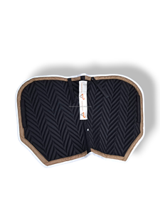 Costa Sports Equestrian - Sillín de Montar para Caballo, Negro, Diseño Zigzag, Relleno de Espuma de Algodón, Cómodo, Multiusos, Seguro para Carreras Deportivas - Product Image 3