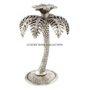 Prime New Look Table Décoratif Argent Ware Cerf Conception Bougeoirs À La Main Tendance Conception Top Vente Bougeoirs - Product Image 2