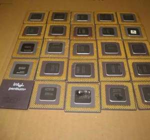 เศษซากคอมพิวเตอร์ RAM และเมนบอร์ดสำหรับแล็ปท็อปซีพียูแบบ Quad-Core  พร้อมเศษเซรามิกสำหรับโปรเซสเซอร์  ลดราคาสุดฮอต - Product Image 3