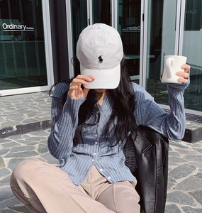 Gorra de béisbol de color sólido con logotipo bordado estilo coreano, sombrero de moda informal juvenil y de moda para hombres y mujeres - Product Image 1