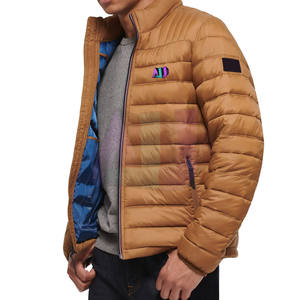 Chaqueta de Invierno para Hombre, Material Resistente, con Tela Exterior Lisa, Logotipo Frontal, Diseño con Capucha, Resistente al Viento y Transpirable - Product Image 2