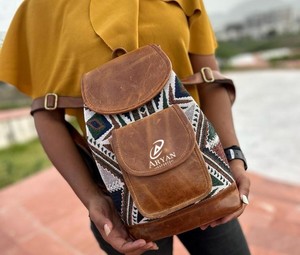 Nuevo estilo bohemio occidental Vintage hecho a mano Jacquard cuero cordón mochilas mano Stitch Klim cuero genuino estilo indio bolsas - Product Image 1