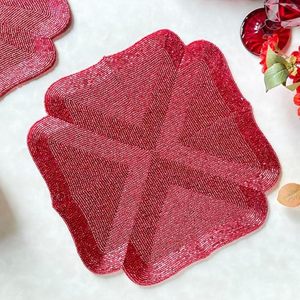 ที่รองจานลูกปัดแก้วสีแดงเบอร์กันดีสุดหรูงานเลี้ยงสังสรรค์ในครอบครัวของตกแต่งคริสต์มาสโต๊ะรับประทานอาหารรูปแบบทึบ - Product Image 1