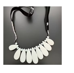 India Handmade Polished Love Irregular Beaded Natural Stone Bone <b>Necklace</b> with White Shell Beads for Women - Product Image 4