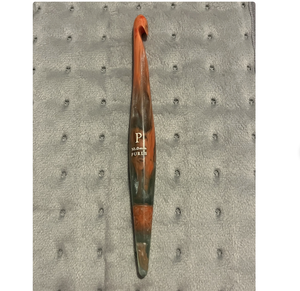 Ganchos de ganchillo de resina hechos a medida en colores surtidos con purpurina disponible a partir del tamaño 3,5mm en adelante Ideal para reventa desde la India - Product Image 3