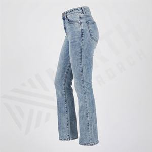 Jeans pour femmes, coupe bootcut, denim extensible, taille mi-haute, coupe régulière, pantalon tendance, vêtements décontractés à la mode, jeans de rue - Product Image 3