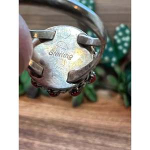 Bague de collection culturelle Zuni en corail et argent sterling, taille 6.5 - Product Image 4