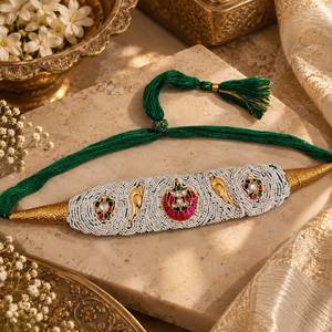 Hermoso Conjunto de Collar y Pendientes de Diseño con Perlas de Latón y Kundan de Ahmedabad |   Trabajo Pesado |   Dori Ajustable | - Product Image 3