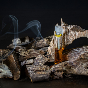 Dầu trầm hương cao cấp Việt Nam, dầu Oud, tinh dầu, nước hoa trầm hương cao cấp, công nghệ CO2 siêu áp - Product Image 5