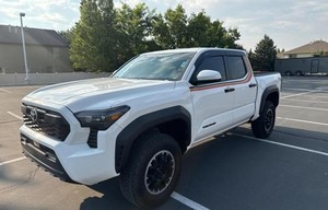 TOYOTA TACCOMA DOUBLE CAB 2024 d'occasion - Product Image 5