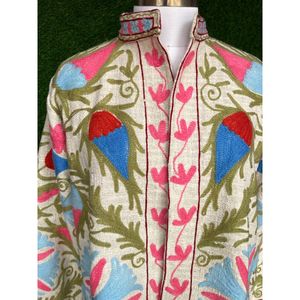 Taille libre Femmes à la mode Suzani coton broderie veste courte à la main matelassé hiver Kimono Style manteau pour l'été - Product Image 4