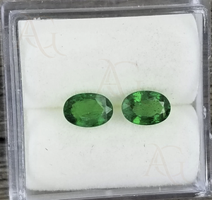 Tsavorite โกเมนรูปไข่เพชรพลอยหลวมโกเมนสีเขียวขนาดเล็ก2x3มม. 2x4มม. 3x4มม. 3X5มม. 4X5มม. 4X5มม. 4x6มม. 5x7mm - Product Image 1
