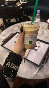 Bracelets de mariée élégants et tendance en fil de soie, imitation perle, design Kundan, travail artisanal en pierre pour les occasions de mariage - Product Image 3