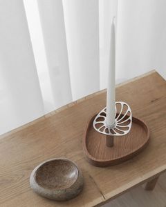 Portavelas Minimalista de Madera con Base de Metal, Forma Ovalada, Decoración de Mesa para el Hogar, Tema de Plantas y Flores, para Todas las Estaciones - Product Image 2