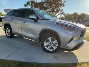 Toyota Highlander L FWD SUV 2023 a Precio Económico - Product Image 2