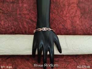 เครื่องประดับสำหรับผู้หญิงประดับโรสโรเดียมดีไซน์สวยสำหรับงานปาร์ตี้สไตล์แฟนซี CZ AD Kada เหมาะสำหรับงานแต่งงานและงานรื่นเริง - Product Image 3