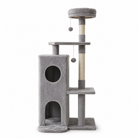 Tour d'escalade pour chat multi-niveaux moderne, écologique et durable, avec griffoir, repose-perchoir en peluche et structure en carton