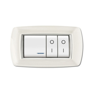 Placca Life Modello Living Pl Bianca 4p Cornice Bianca - Product Image 1