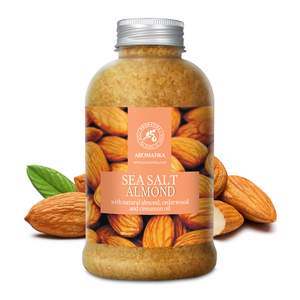 Aromatika Sal de Baño Natural de Almendras 600g con Cristales de Canela y Aceites Esenciales de Cedro para Alivio del Estrés y Cuidado Corporal Relajante (Envase de Plástico) - Product Image 1