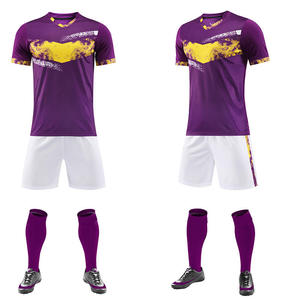 Ventes en gros de maillots de football américains personnalisés, vêtements de football tendance avec design par sublimation, tissu en maille - Product Image 4